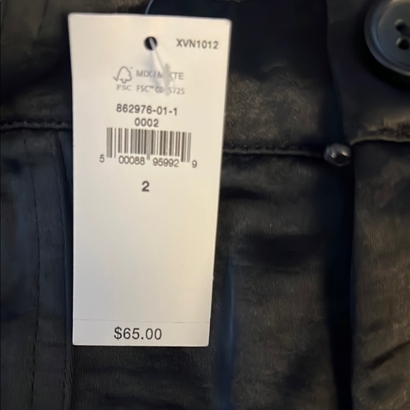 Express Black High Waist Satin Shorts - Picture 5 of 6